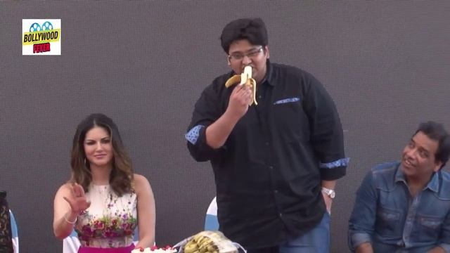 Sunny Leone HOTTEST At KLounge Store Promoting Mastizaade смотреть онлайн