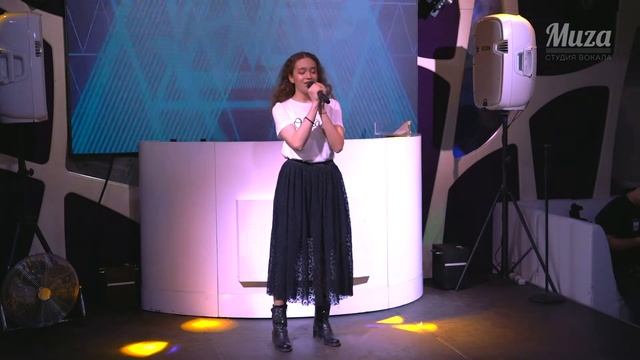 Ангеліна Байрак-Someone you loved(cover) смотреть онлайн