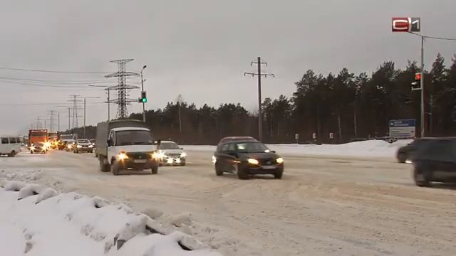 В масштабной пробке в Сургуте оказался виноват сбой в работе светофоров смотреть онлайн