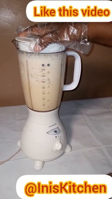 Tropical fruit smoothie! (pineapple orange pulp banana ) #shorts смотреть онлайн