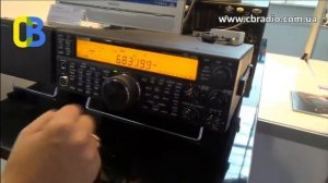 Kenwood TS 590S и симпатичная девушка и радиохулиганы