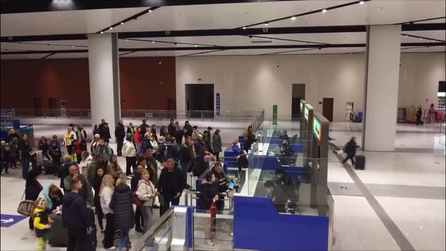 Около 500 школьников из Приморского края въехали в Суйфэньхэ с началом осенних каникул в России смотреть онлайн