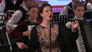 "Я лечу над Россией" поет Трушина Анфиса (слова - Олег Левицкий, музыка - Григорий Пономаренко)