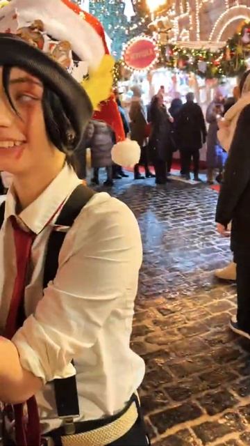 Анимешники на площади 😂 разговариваю на выдуманном языке с незнакомцами смотреть онлайн