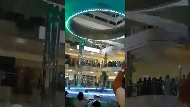 Интересный фонтан * Cool fountain смотреть онлайн