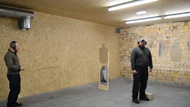 НОЖ ПРОТИВ ПИСТОЛЕТА смотреть онлайн