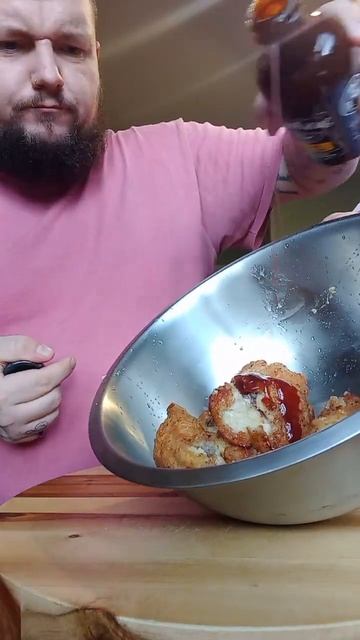 Jack Daniels honey bbq sauce chicken thighs! @JackDaniels #food #tastetest #foodie #chicken смотреть онлайн