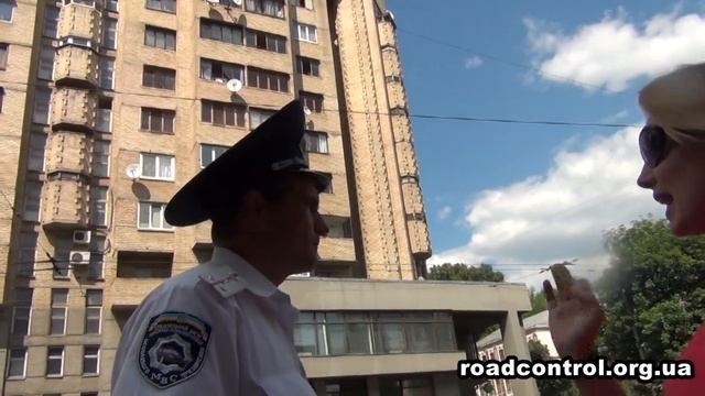 ДК и Розинская проверяют КОБРУ на знание английского смотреть онлайн