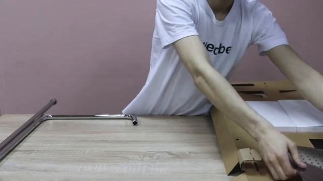 Распаковка семейного душа с верхним подключением и душем 218х218 мм Swedbe Calypso арт.5066 смотреть онлайн