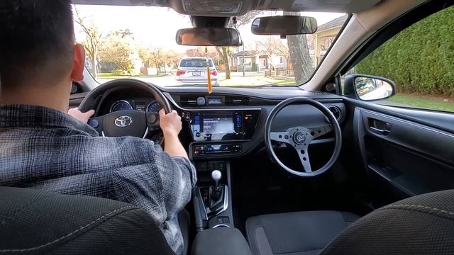 Steps For Parallel Parking - Class 7 & 5 - SenSen Driving School смотреть онлайн