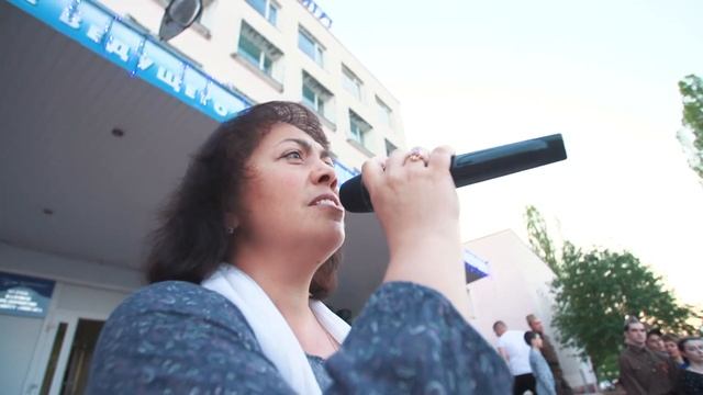 Накануне Великой Победы... Бал под открытым небом смотреть онлайн