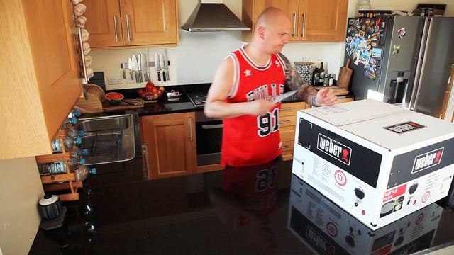 Weber Grill Kettle plus - unboxing pl смотреть онлайн
