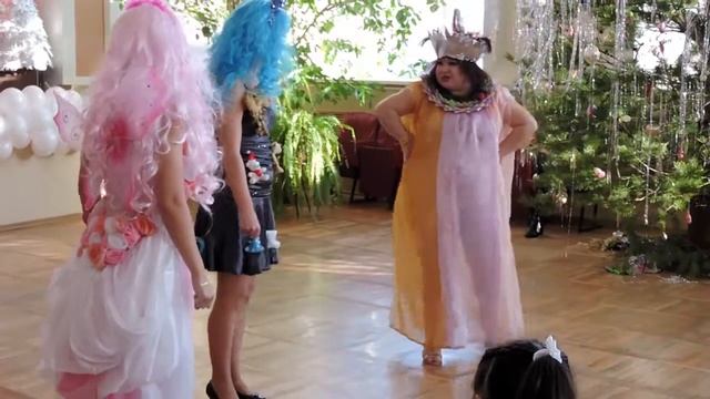 Новогодний утренник в Задонском Доме школьника (27.12.2014, фрагмент) смотреть онлайн