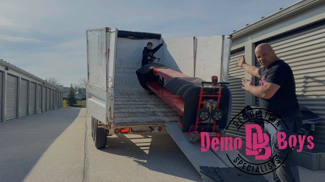 Demo Boys: Tandem Zonzini Dominos смотреть онлайн