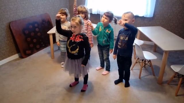 "One Little Finger" занятие с английского языка, центр "Маленький Шекспир" смотреть онлайн