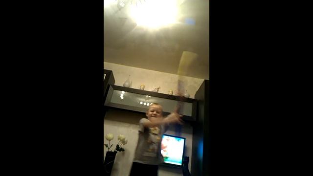 7- летний мальчик переплюнул Джеки Чана смотреть онлайн