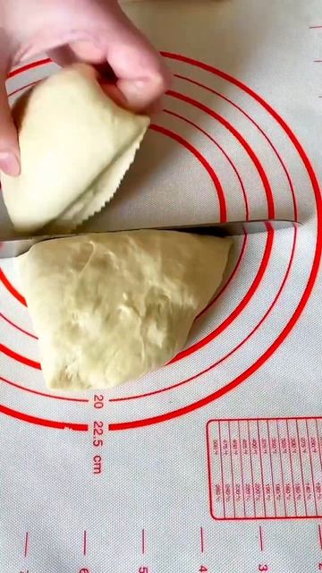 Пышные, мягкие булочки👌 смотреть онлайн