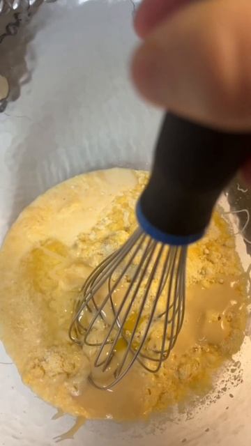 Corn Bread With Condensed Milk #cornbreadrecipe #cornbread #food #shorts #fyp смотреть онлайн