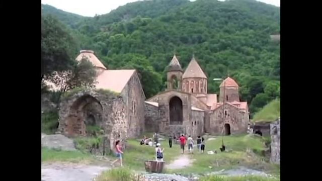 QARABAG MEMARLIQ ABIDƏLƏRİ/АРХИТЕКТУРНЫЕ ПАМЯТНИКИ КАРАБАХА смотреть онлайн