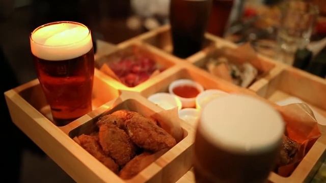 Бургер Big Pub Burger в «The Pub» смотреть онлайн