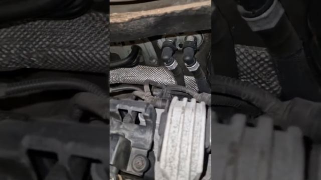Volvo engine mount Replacement. смотреть онлайн