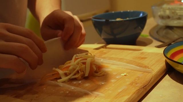 Свивам RAMEN за закуска I Нова година, ново аз!!! смотреть онлайн