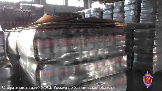 🥤 В Ульяновске накрыли подпольный цех по производству колы #топыкатегорий