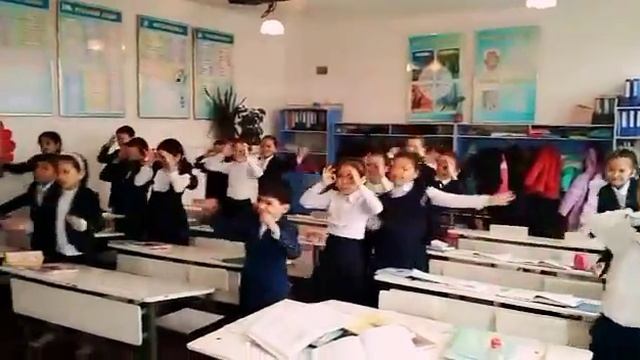 Разминка в школе смотреть онлайн