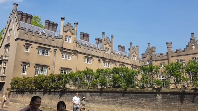 Поездка в Кембридж. Прогулка по Англии. Архитектура Великобритании. смотреть онлайн