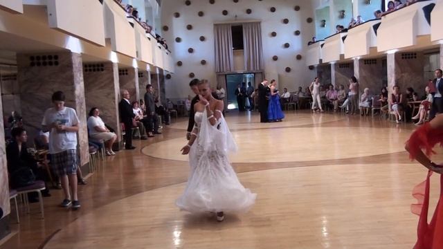Miha Vodicar & Nadiya Bychkova - Waltz & Tango смотреть онлайн