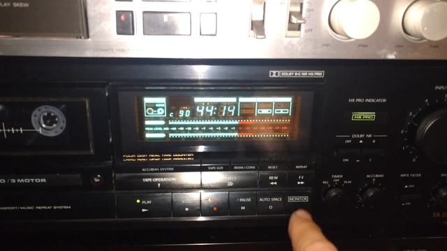 Onkyo Integra TA-2550 vs. Adam F смотреть онлайн