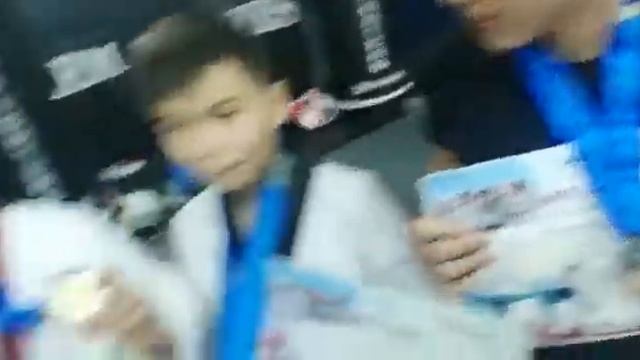 Будущие чемпионы школы-лицей "MAQSAT" смотреть онлайн