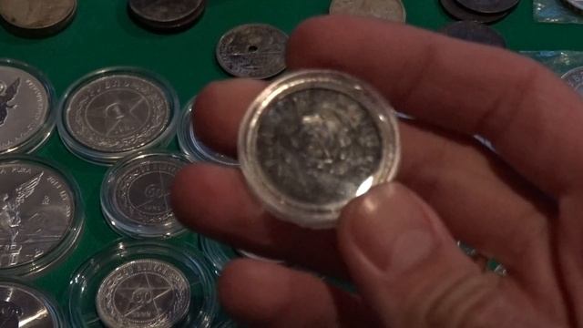 Первое видео на канале ! Куча серебряных монет мега инвестиции ! 2019 2017 2018 смотреть онлайн