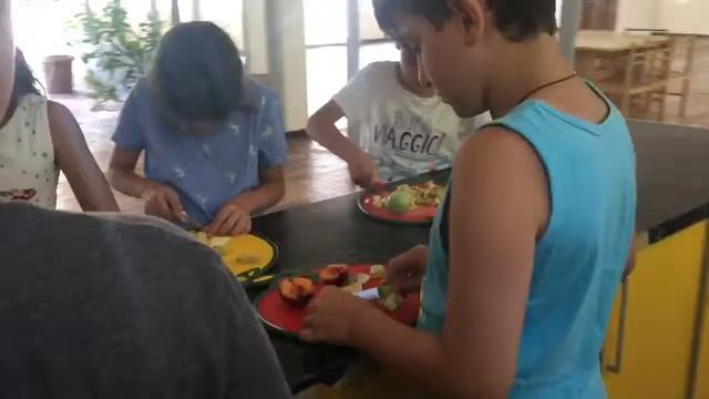 Մրգային դոնդող смотреть онлайн