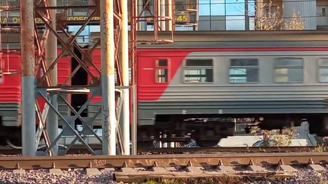 электричка эт2м около ст. новая деревня смотреть онлайн