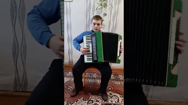 Обр. Б. Самойленко. р.н.п. "А я по лугу" исполняет ученик 2 класса ДШИ Максимов Глеб смотреть онлайн