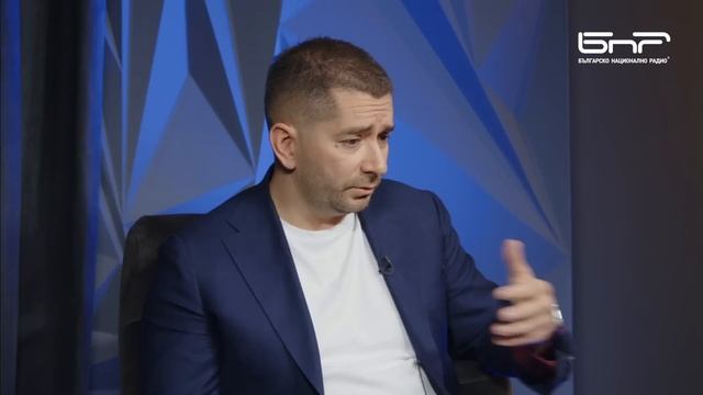Слави Василев | Тестът на Флора | Епизод 42 смотреть онлайн