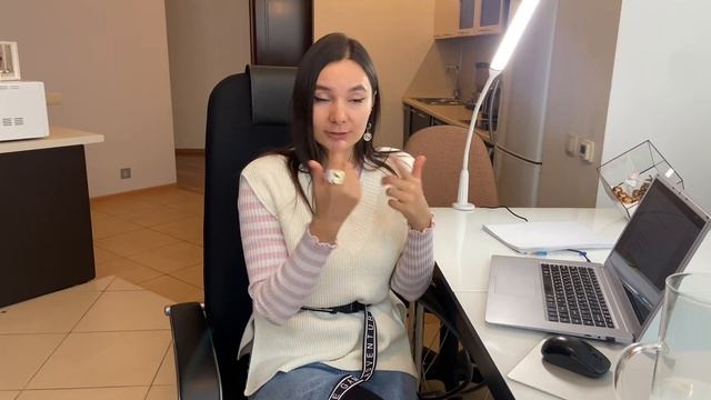 Что думает? Ответ в видео. Сны - знаки свыше, не игнорируй