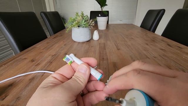 Oral-B Pro 500 Electric Toothbrush Review смотреть онлайн