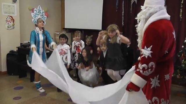 School 35_New Year's_2016_01 смотреть онлайн