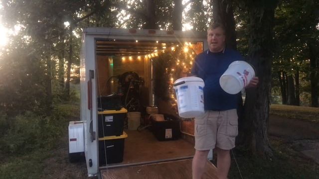 Buckets To Test To see How Much Chemical We Are Using смотреть онлайн