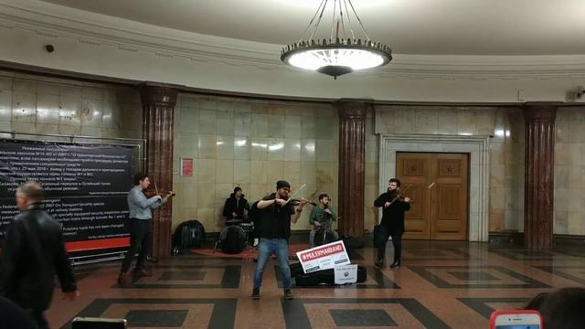 Классный концерт в метро смотреть онлайн