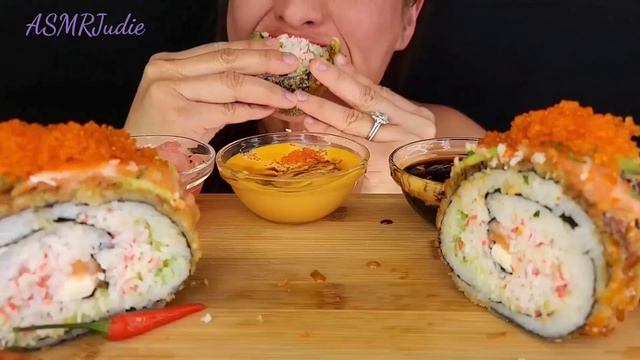 GIANT SALMON FRIED SUSHI ROLL ASMR MUKBANG OMAD CRUNCHY MESSY EATING NOISES BIG BITES SEAFOOD смотреть онлайн