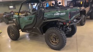 2023 Can-Am COMMANDER DPS 700