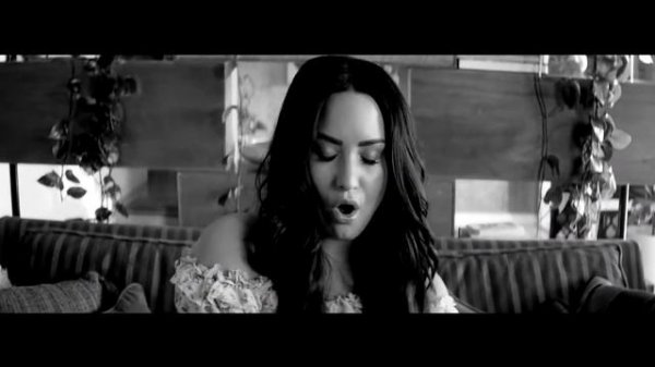 Clean Bandit - Solo feat. Demi Lovato [UnOfficial Video]