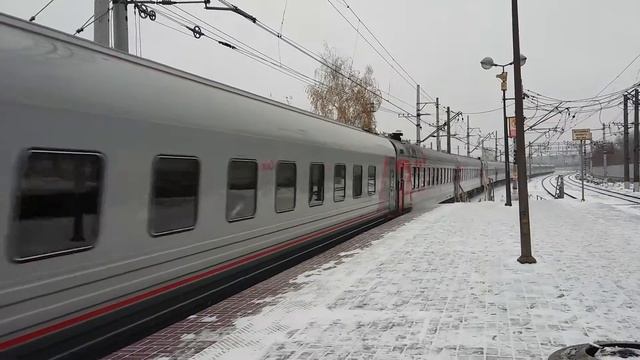 ЧС7-012 с поездом №271Г Казань-Москва смотреть онлайн