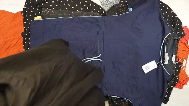 02138 Платья Лето (crane) 1 пак 4,75 14,20€ смотреть онлайн