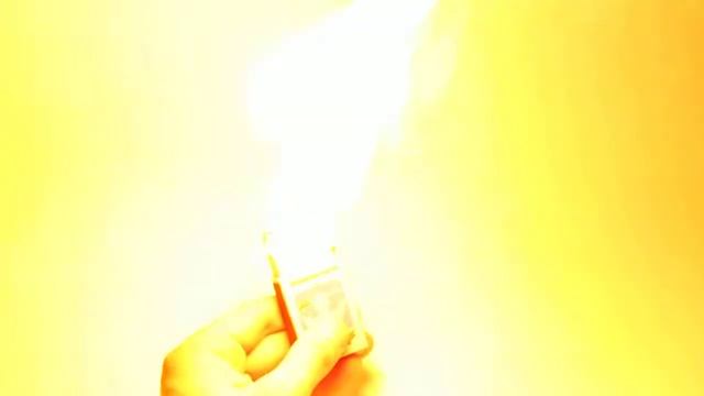 Зелёный лазер поджигает спичку смотреть онлайн