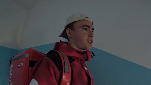 РАБОТАЮ В САМОКАТЕ 11 ЧАСОВ смотреть онлайн