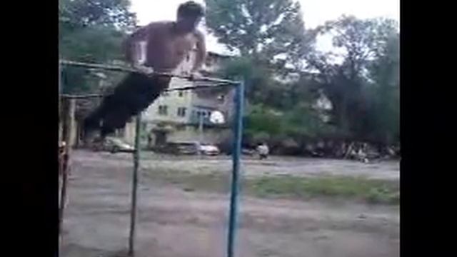 Турник.wmv смотреть онлайн